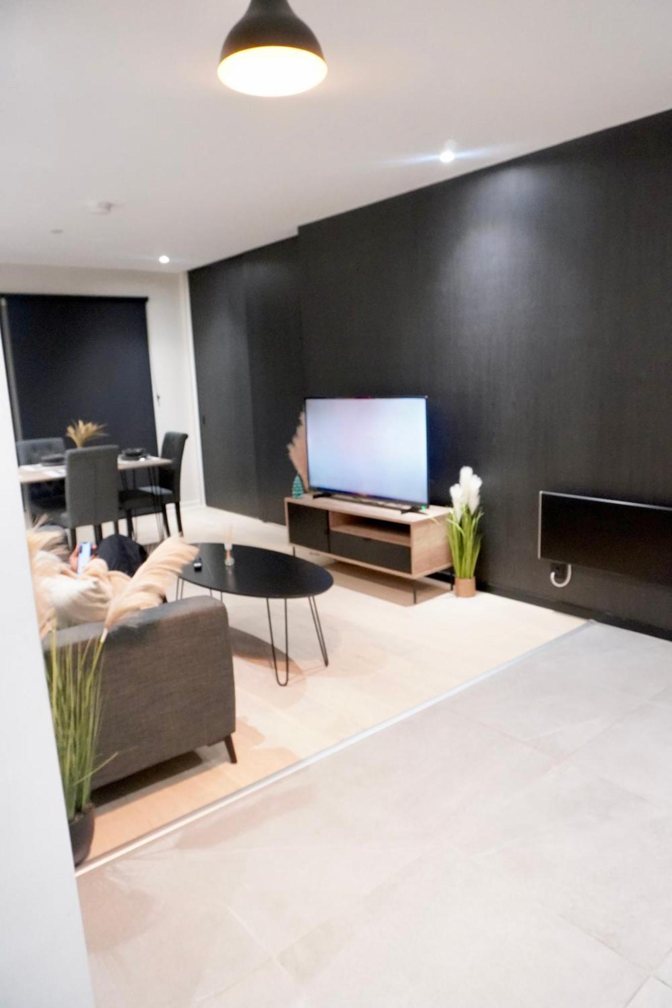 Central Manchester Luxury 2 Bed Apartment With Balcony מראה חיצוני תמונה